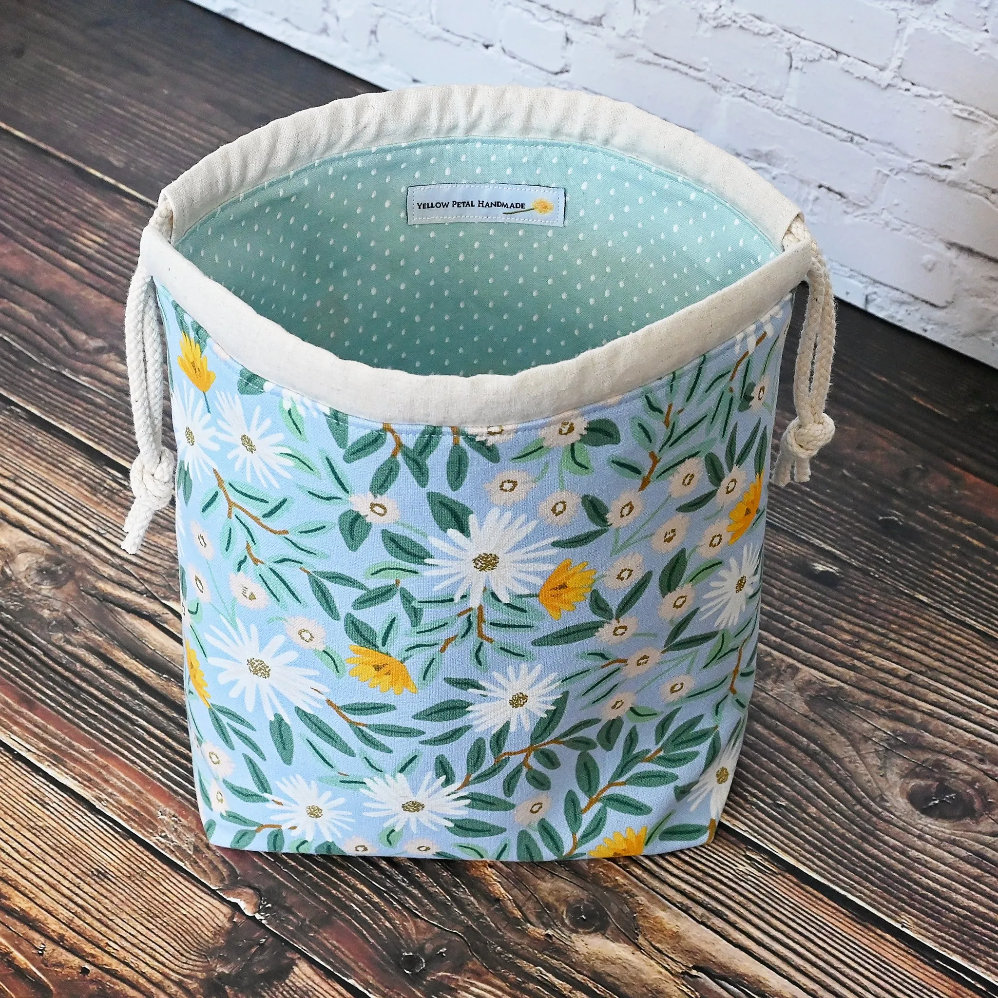 Canvas Drawstring Bag in Pretty Blue Floral