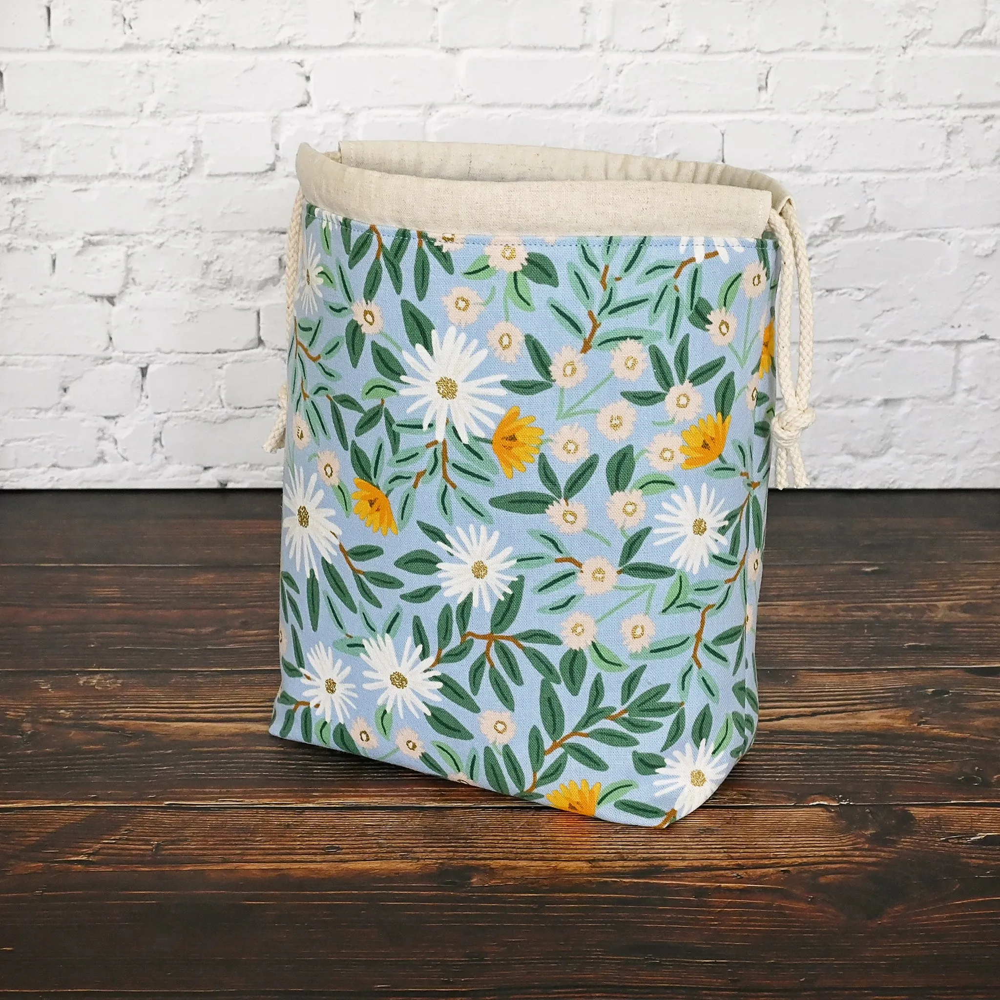 Canvas Drawstring Bag in Pretty Blue Floral
