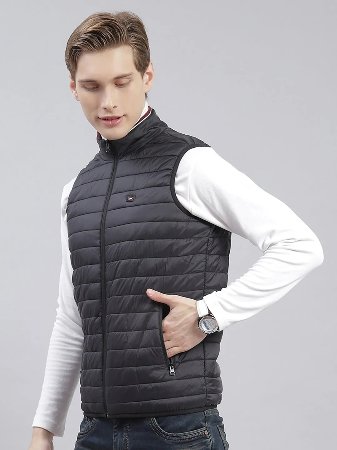 Men Black Solid Stand Collar Sleeveless Jackets