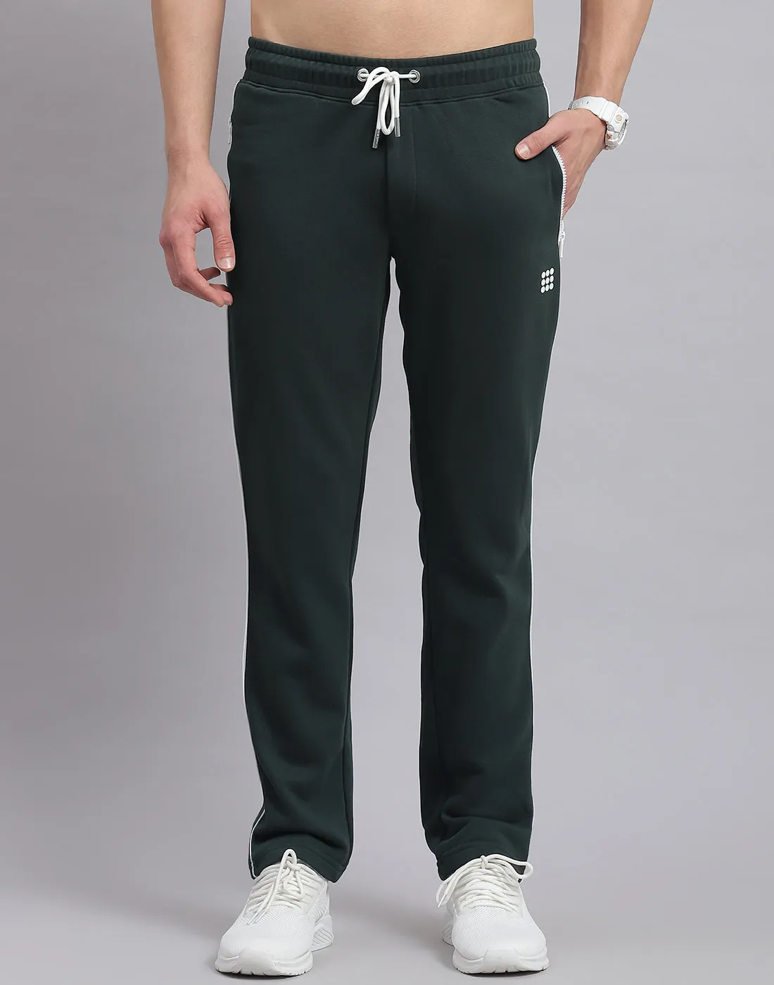 Men Green Solid Hooded Full Sleeve Tracksuit